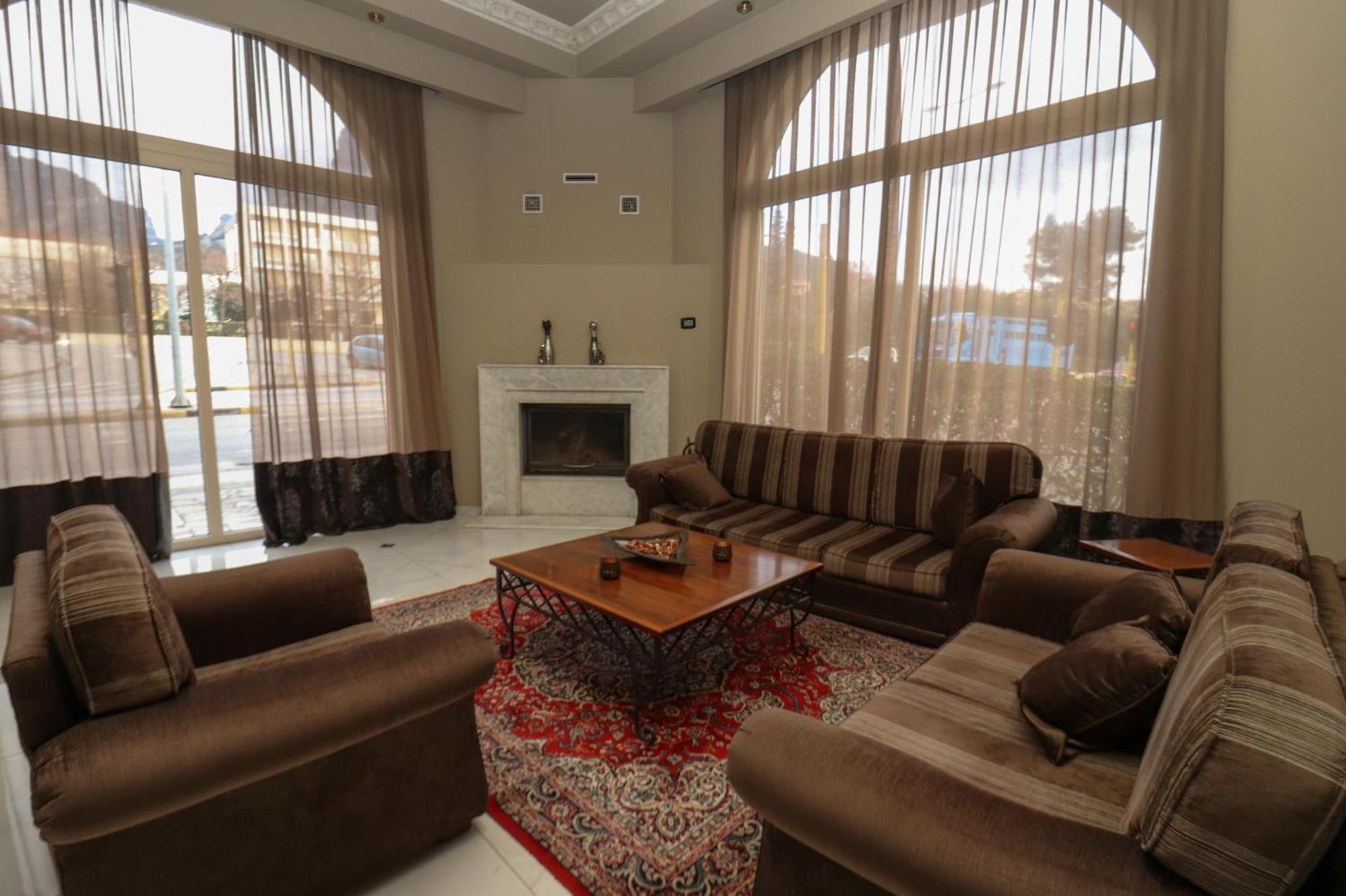 Hotel Orfeas Калампака Экстерьер фото
