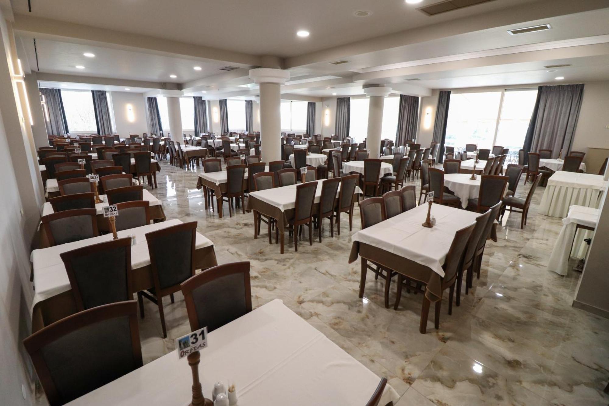 Hotel Orfeas Калампака Экстерьер фото