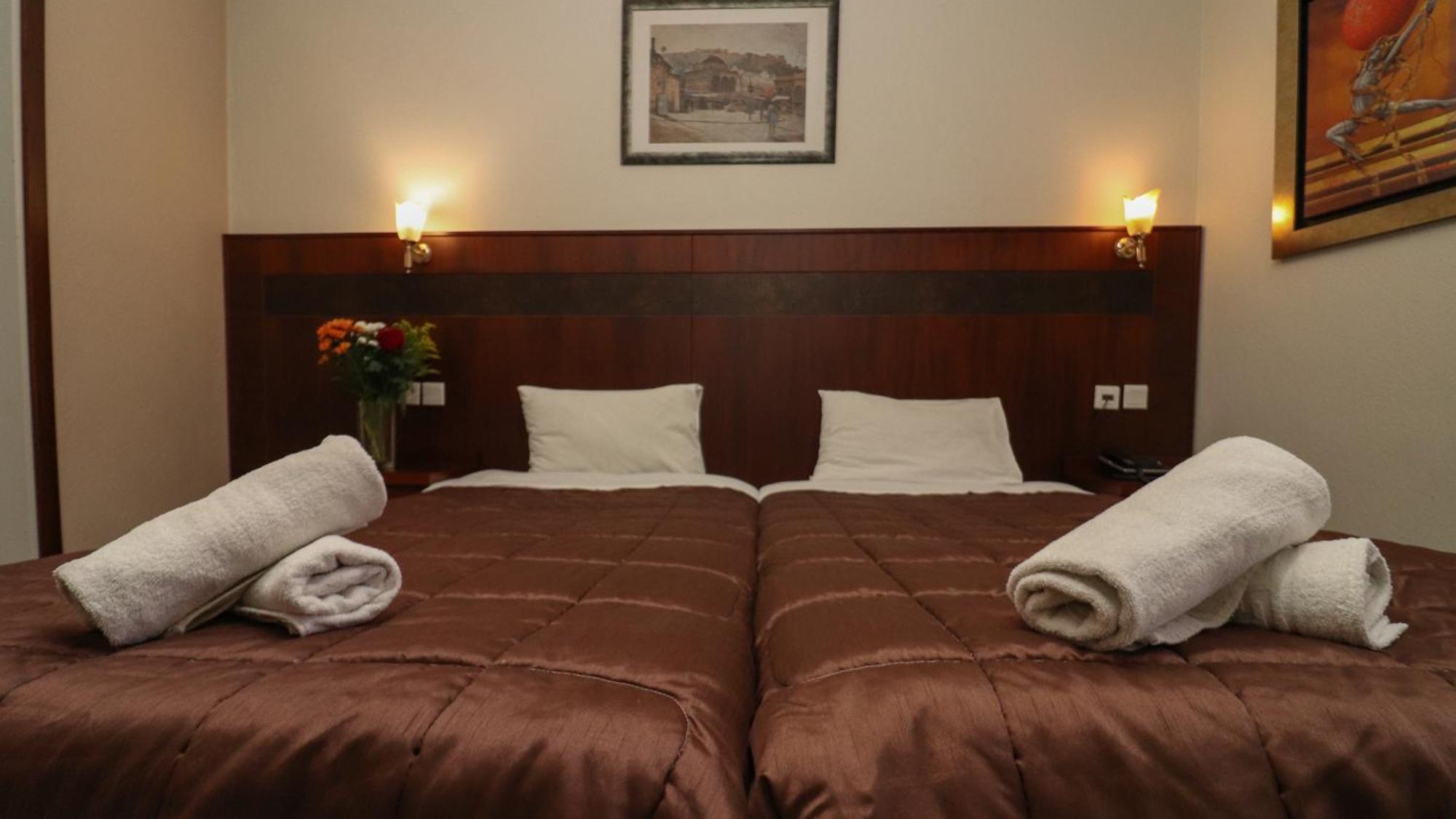 Hotel Orfeas Калампака Экстерьер фото