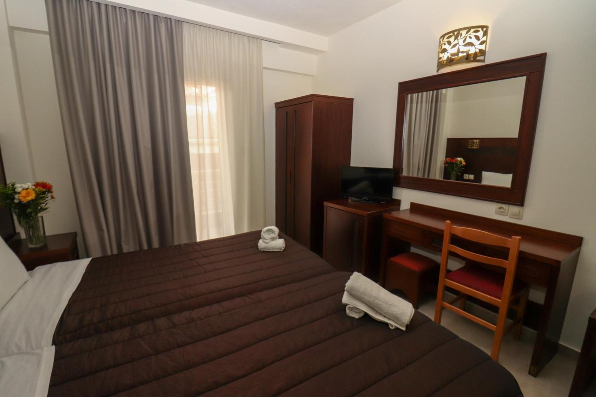 Hotel Orfeas Калампака Экстерьер фото
