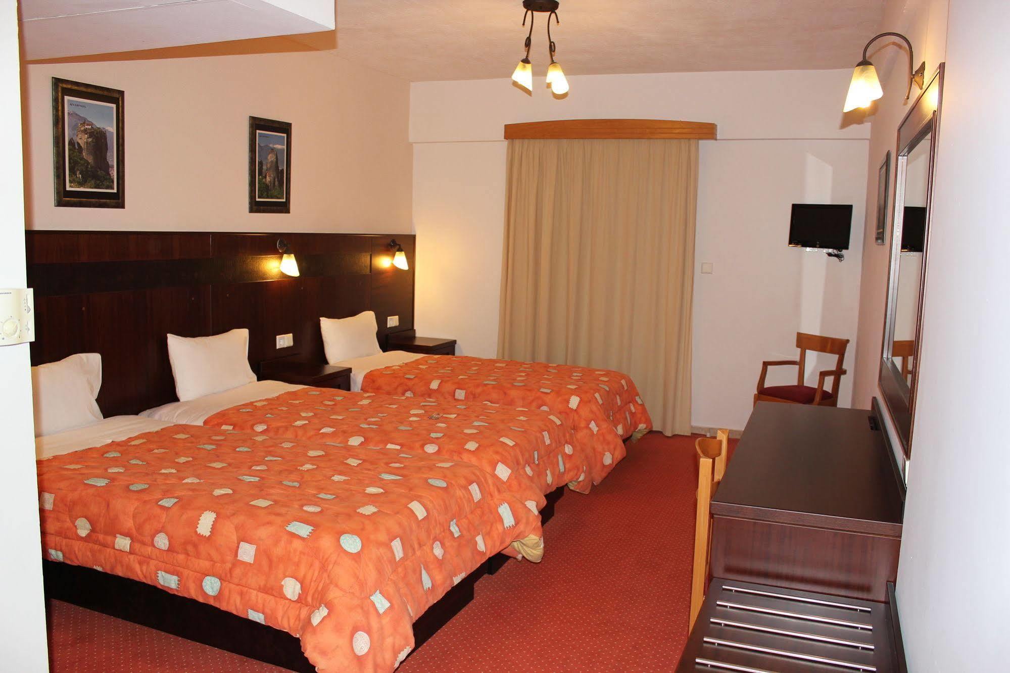 Hotel Orfeas Калампака Экстерьер фото