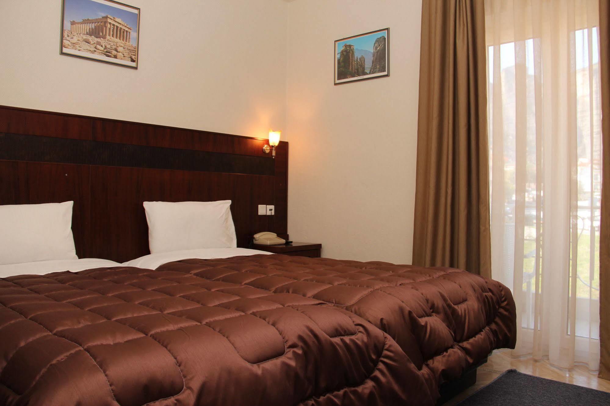 Hotel Orfeas Калампака Экстерьер фото